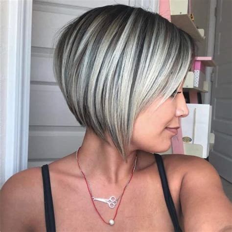 30 Layered Inverted Bob Hairstyles For Flattering Looks