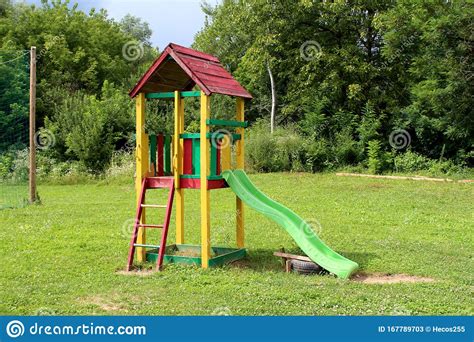 Retro Vintage Colorful Wooden Outdoor Public Playground Equipment In