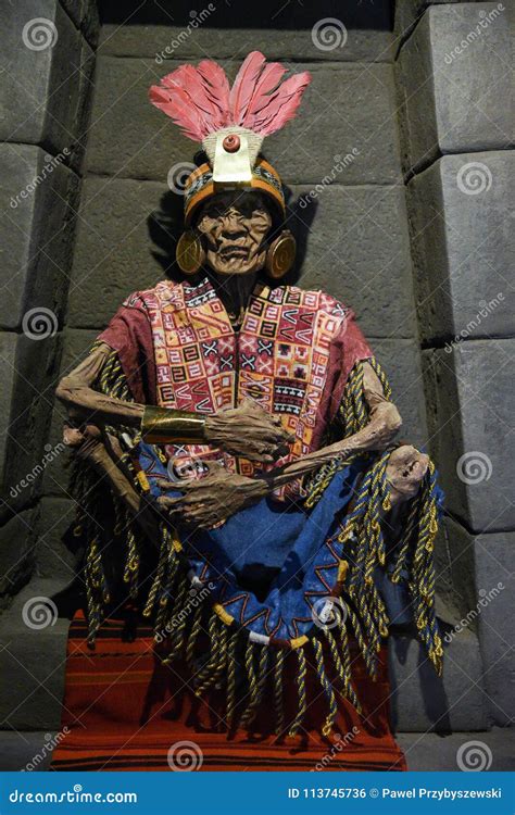 Momia Peruana Inca Pachacutec Foto Editorial Imagen De Sagrado Cultura 113745736