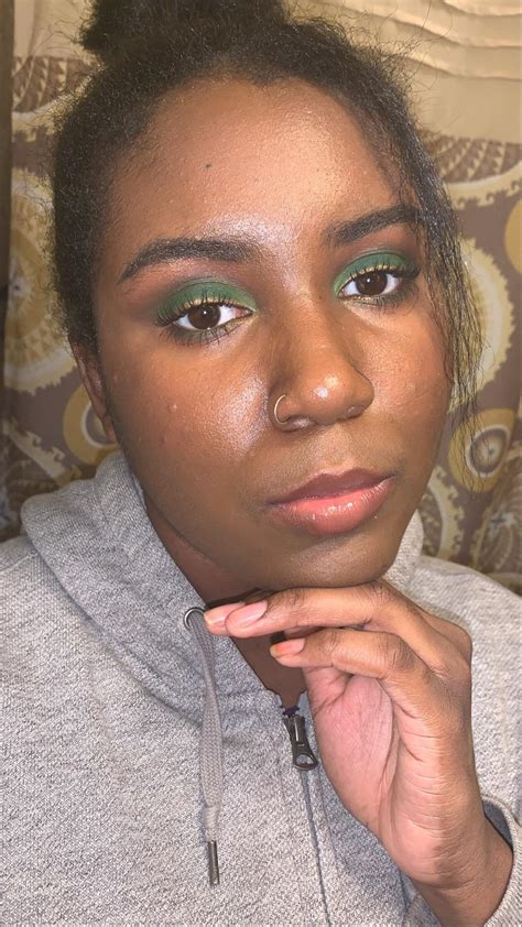 Stepped Out My Comfort Zone With A Dark Green Shadow And I’m Never Going Back R Makeupaddiction