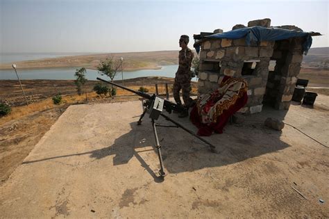 Iraqi Forces Clash With Kurdish Troops Near Strategic Border With Syria The Washington Post