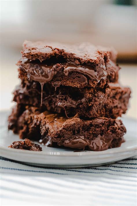 Best Fudgy Chocolate Bar Brownies — The Dashleys Fudgy Chocolate