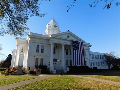 Tuscumbia Is A Historic Small Town In Alabama