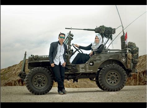 Melanie putria dilamar oleh aldico sapardan saat berada di atas helikopter. Foto Prewedding Di Atas Mobil / 12 Foto Prewed Outdoor ...