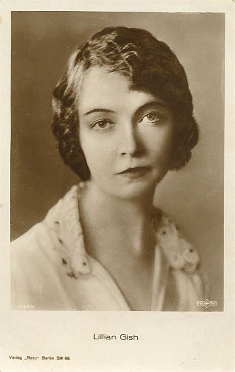 Lillian Gish. 