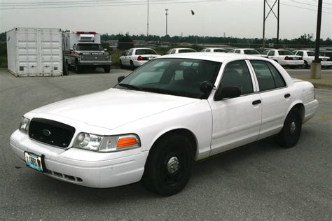 The body panels aren't nearly as fitted, and the crown vic's original interior remains. Escape-City.com • View topic - Things that make you say ...