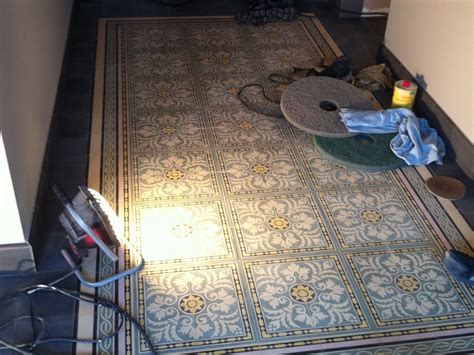 Jetzt entdecken und individuelles muster verlegen. Bald kann wieder gekocht werden - Büge Fliesenverlegung GmbH