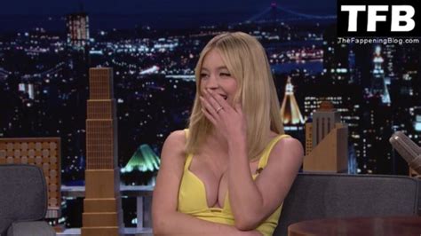 Sydney Sweeney Flashes Her Nude Boob On The Tonight Show With Jimmy
