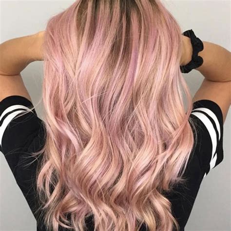 Peach hair is one of the hottest beauty trends! peach hair color
