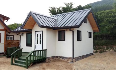 5 Inspirasi Desain Rumah Kayu Mungil yang Cantik — Courtina | Courtina
