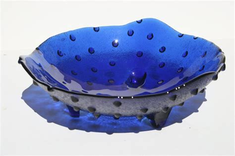 Hobnail Spike Cobalt Blue 3 Footed Textured And Shaped Decorative Bowl Dish Mint Condition