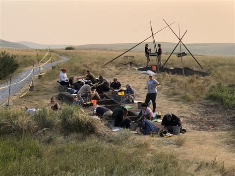 Canada Heads Smashed In Buffalo Jump Archaeological Fieldwork Opportunities Bulletin Afob