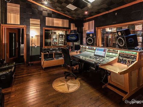 Room A - Professional Recording Studio | Rent this location on Giggster