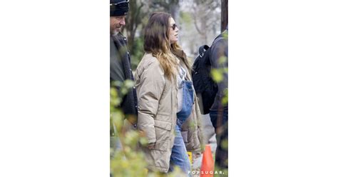 Jessica Biel Pregnant In Overalls Popsugar Celebrity Photo 5