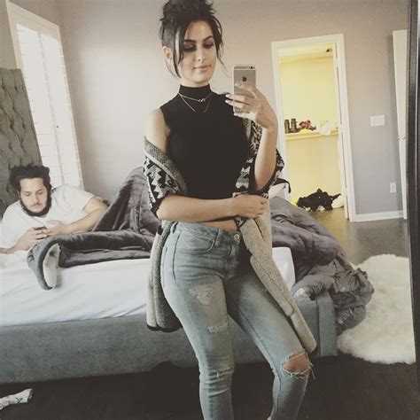 Pin By Hannah On Liaaaa Sssniperwolf Celebrity Outfits Famous Outfits