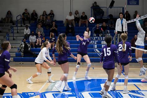holy cross volleyball edges o connell in clash of wcac heavyweights the washington post