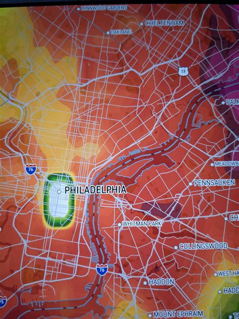 Weird weather radar pattern, or glitch in the app? : r/philadelphia