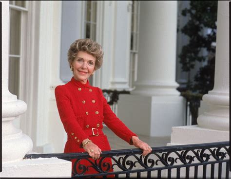 Nancy Reagans Greatest Looks In 2022 Nancy Reagan Fashion Nancy Reagan First Lady