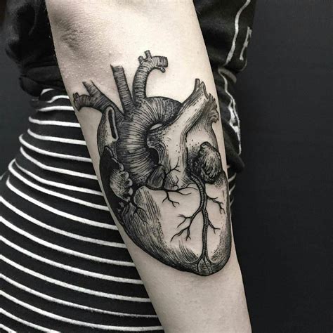 We believe that getting a tattoo is a personal experience, so with that in mind, we only work in pristine work conditions to. 31+ Black Heart Tattoo | Tattoo Designs | Design Trends ...
