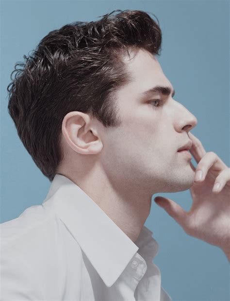 Sean Opry Plays With Minimalism For Elle Man Mexicos