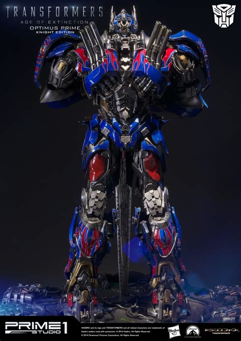 There are parts added on his feet, legs, thighs, the entire torso, shoulders, arms and light up eyes. Museum Masterline Transformers: Age of Extinction (Film ...