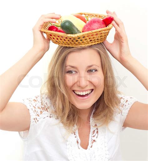 Frau Mit Obst Und Gemüse Stock Bild Colourbox