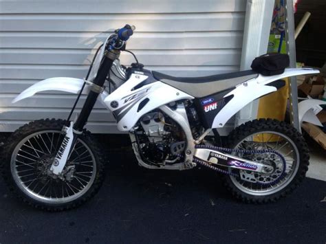 I hope you all are doing well. 2004 Yamaha YZ250F for sale on 2040-motos