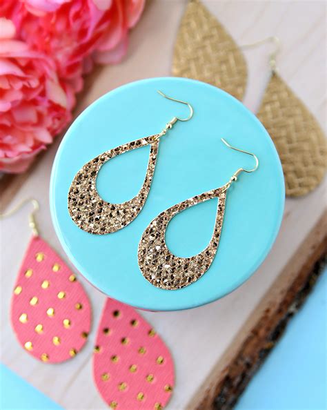 How To Make Leather Earrings With Cricut How To Make Leather Leather
