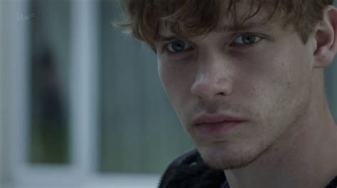Billy Howle Cast As Edward Opposite Saoirse Ronan In On Chesil Beach Book Movies