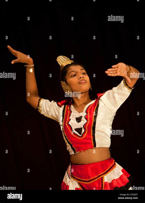Kandyan Girl Dancer Performing In Kandy Sri Lanka Stock Photo Royalty