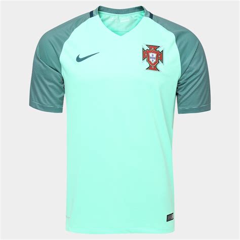 Esta partida marcou o final do estágio da seleção portuguesa, que decorreu na cidade do futebol. Camisa Nike Seleção Portugal Away 2016 s/nº - Verde e Branco