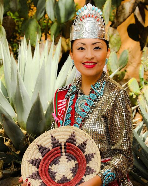 photographer matt toledo miss navajo nation alyson with images native american beauty