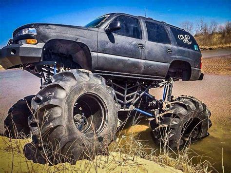 Pin By Chad Utter On Mudd Diggers Big Monster Trucks Monster Trucks