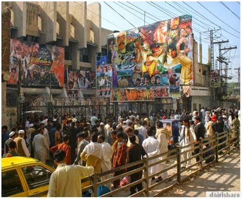 Panggung Wayang Khas Untuk Tayangan Filem Lucah Di Pakistan Astaka