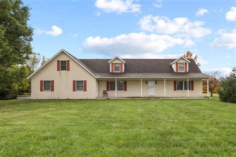 4529 Hayes Rd Groveport Oh 43125 Mls 223034756 Redfin