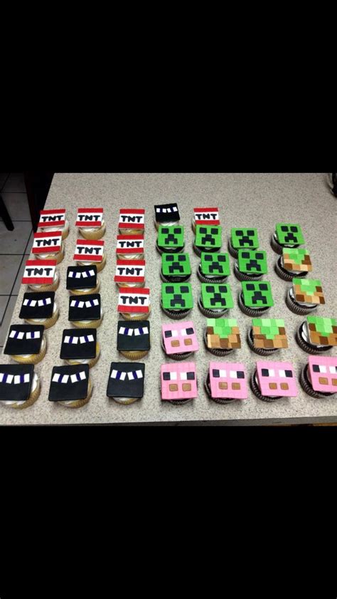 Minecraft cupcakes Facebook.com/sweetkreationsbybecky | Minecraft cupcakes, Sweet, Cupcakes