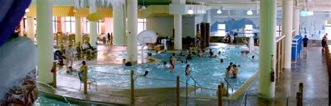 Wifi and parking are free, and this hotel also features an indoor pool. 10 Awesome Water Parks in Michigan You Gotta Try This Summer
