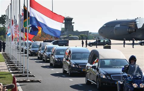 Victims Of Mh17 Returned To The Netherlands In This Heartrending