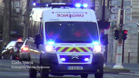 Association de 65 450 bénévoles et de 16 703 salariés engagés sur de nombreux fronts de lutte contre les précarités. Ambulance Croix Rouge Française // French Red Cross ...