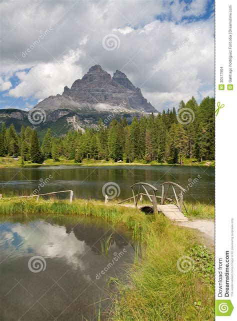 Antorno Lake And Tre Cime Di Lavaredo Stock Images Image