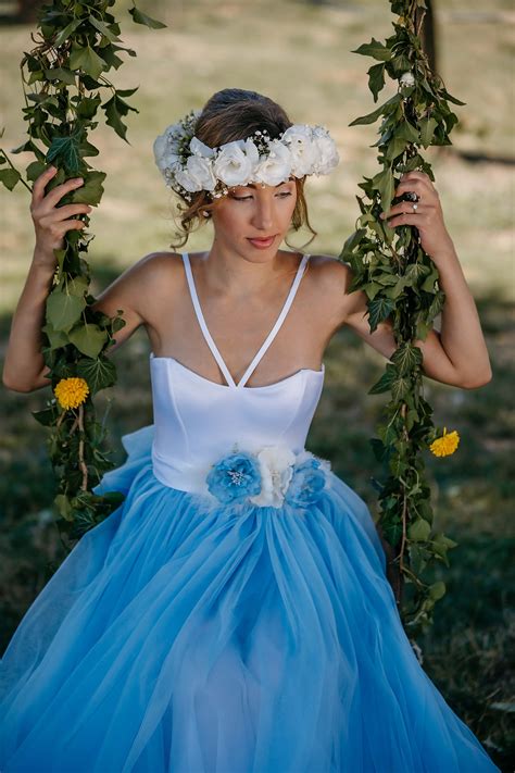 imagem gratuita ninfa lindo deusa garota bonita balanço vestido flores saia noiva moda