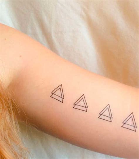 Significado De Tatuajes De Triangulos Mejores Ideas De Tatuajes