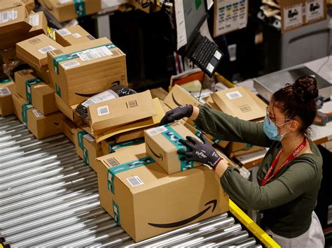 Inside Amazon's huge operations shake-up | Mobi me