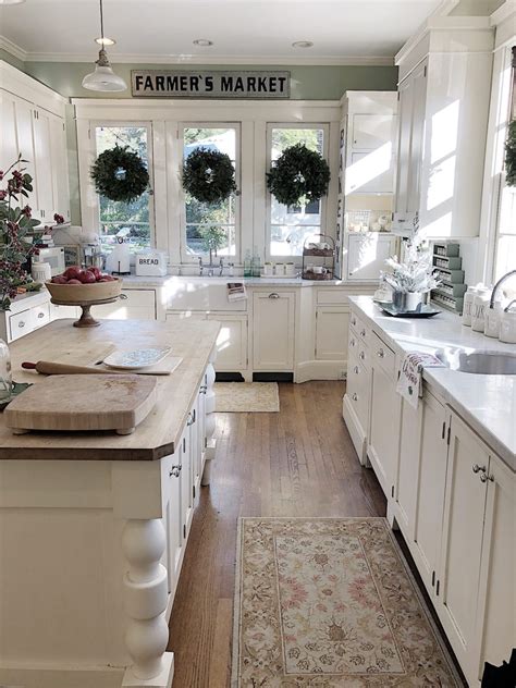 Decorating the Kitchen in Christmas Decor for the Holidays