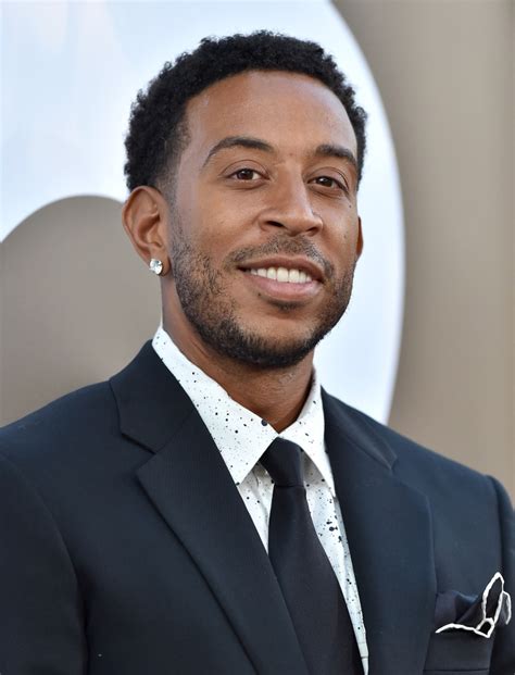 Ludacris Does Random Act Of Kindness At Grocery Store