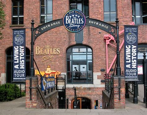 It's an interesting stop both for beatles fans and for those who like to look urban britain straight in the eye. The Beatle Museum, Liverpool. This is where I will be ...