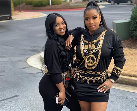 Breaking News From Doubledongdivas Reginae Carter Flaunts Her Curves