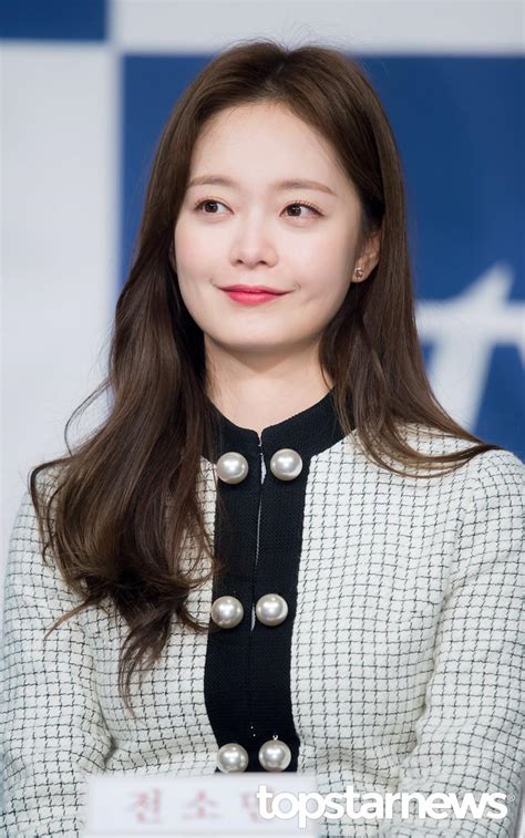 Oct 26, 2017 · 런닝맨 송지효 전소민 뒤태연예인 섹시 레전드 2017.10.26 쪼그려 앉은 정유미연예인 섹시 레전드 2017.10.26 뭔가 보이는 아이유연예인 섹시 레전드 2017.10.26 전소민, '런닝맨'서 보여준 예능 바이러스…'크로스'에서는 ...