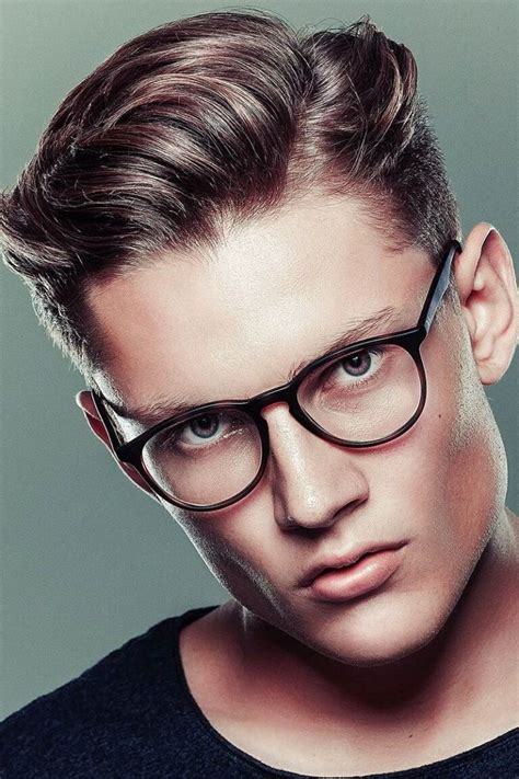 20 Best Hairstyles For Big Foreheads Male