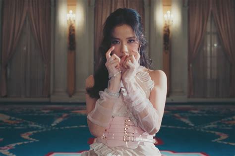 Blackpinks Jisoo Blooms In Solo Debut Album Me Abs Cbn News